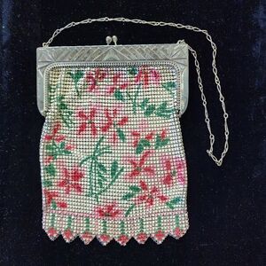Vintage Whiting & Davis mesh chainmail Purse Circa 1920s